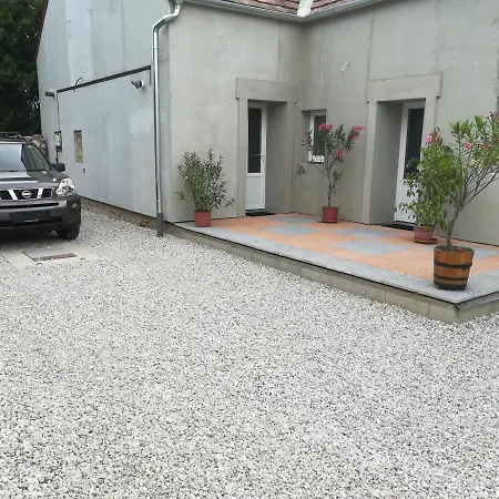 Suemegi Levendula Apartmanok Exterior photo
